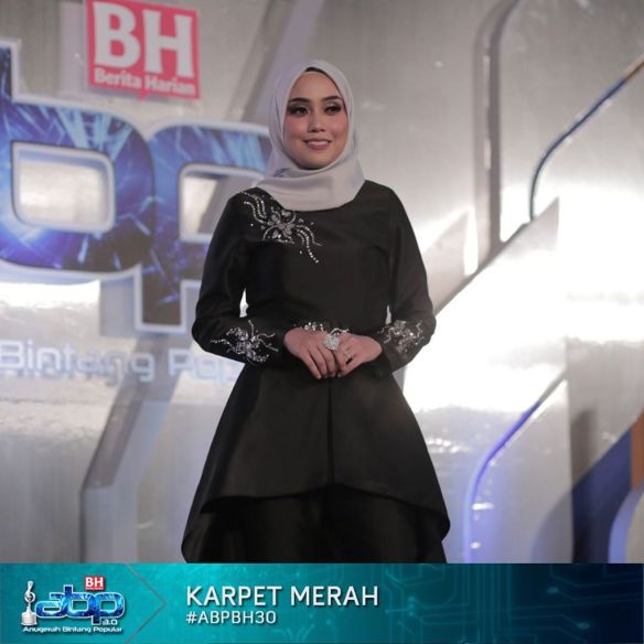 foto fesyen selebriti di karpet merah abpbh30 16