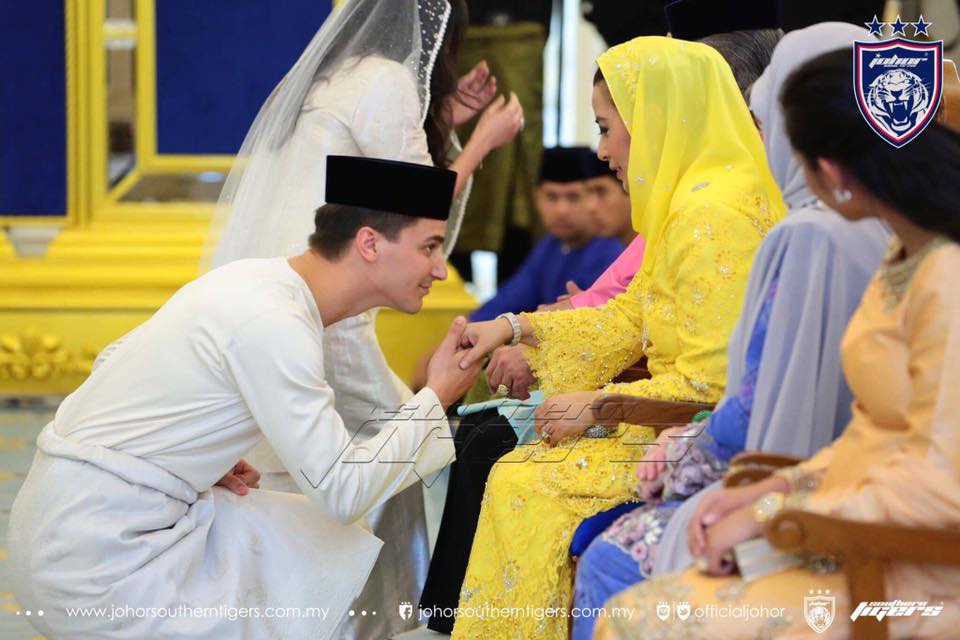 foto foto majlis pertunangan dan pernikahan tunku tun aminah 5