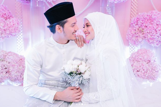 foto foto pernikahan fattah amin dan fazura 9