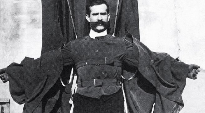 franz reichelt wingsuit yang gagal