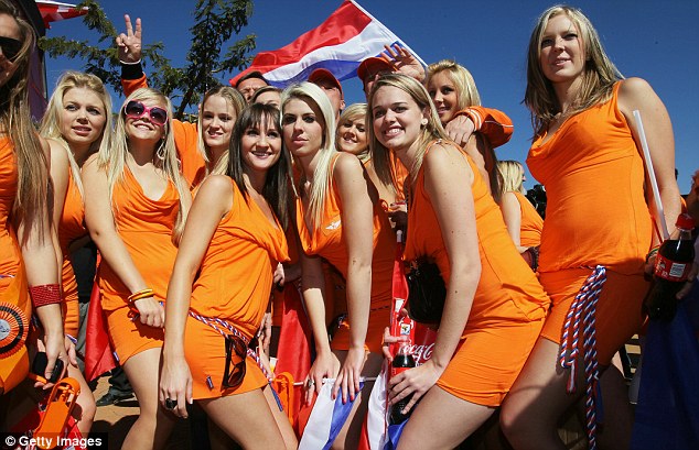 gadis belanda comel