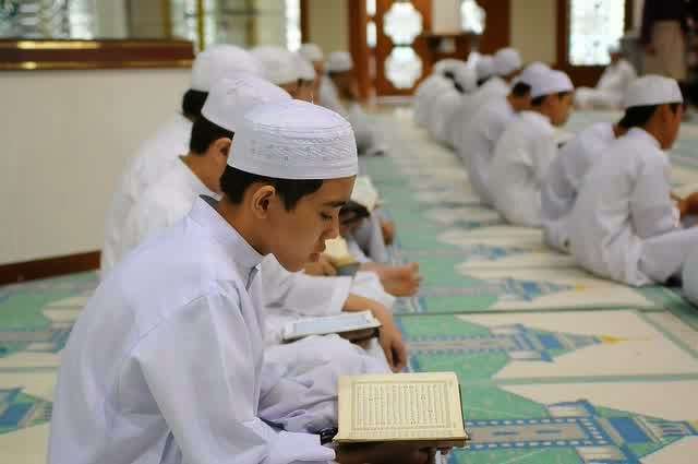 gambar pelajar tahfiz