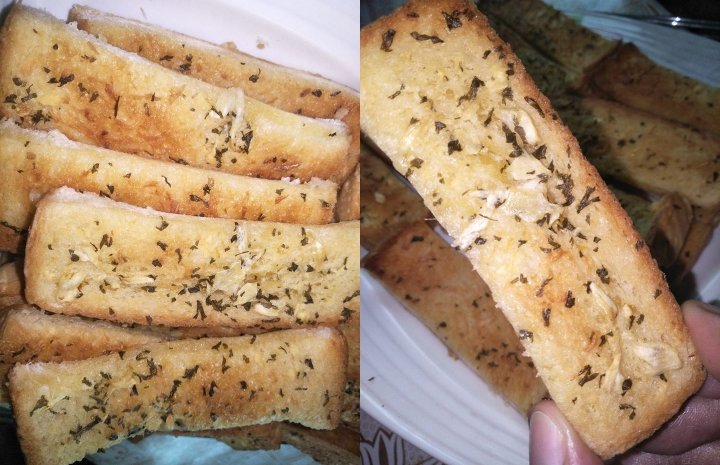 garlic bread default