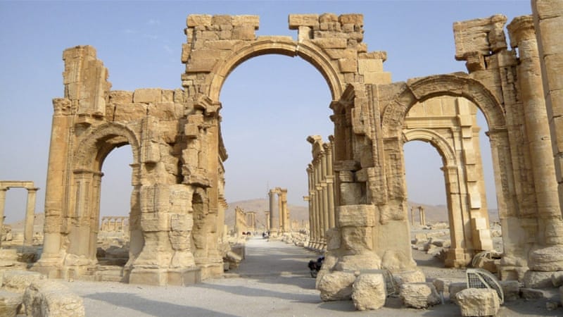 gerbang monumental palmyra dimusnahkan isis