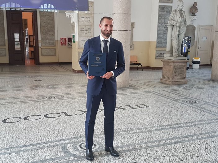 giorgio chiellini mempunyai ijazah sarjana perniagaan