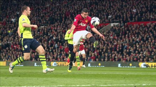 gol menarik persie menentang aston villa