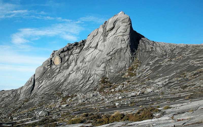 gunung kinabalu asal usul nama sabah