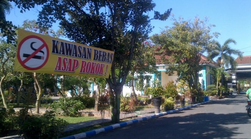 guru merokok di sekolah bisa dimutasi bsfjp7qouz