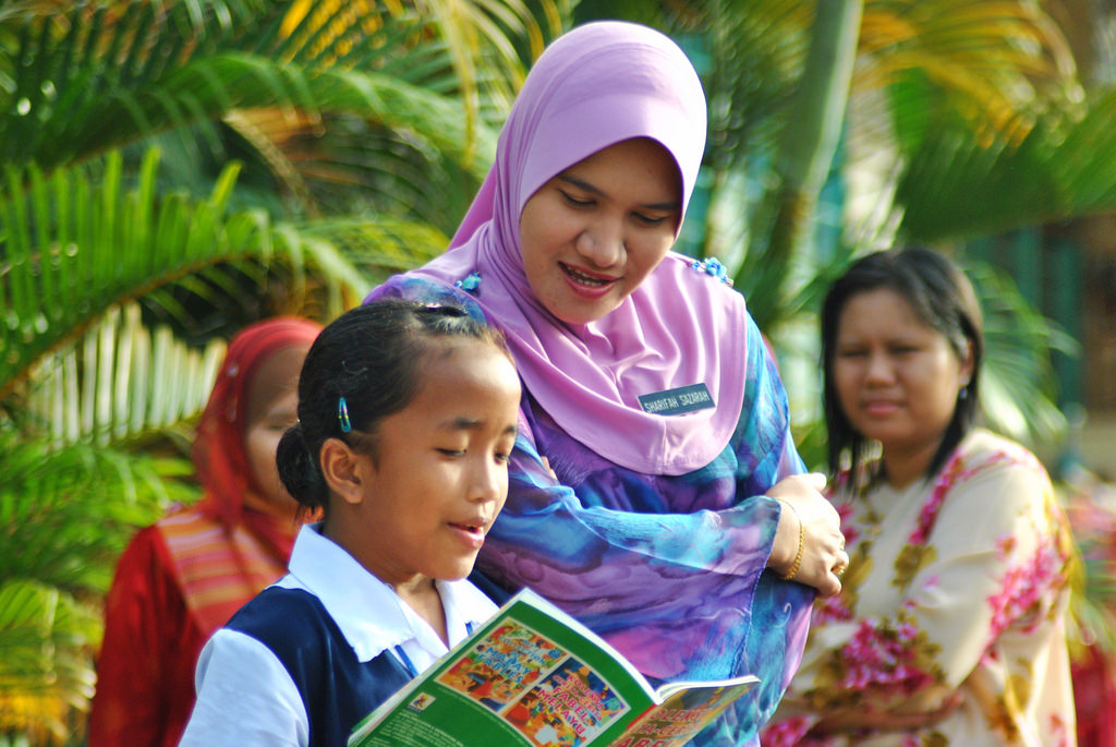 guru sentiasa mengambil berat terhadap anak muridnya