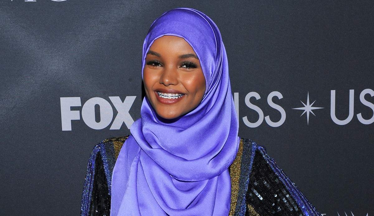 halima aden supermodel muslimah pertama dunia 5