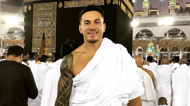 hamza sonny bill williams umrah dan di kaabah