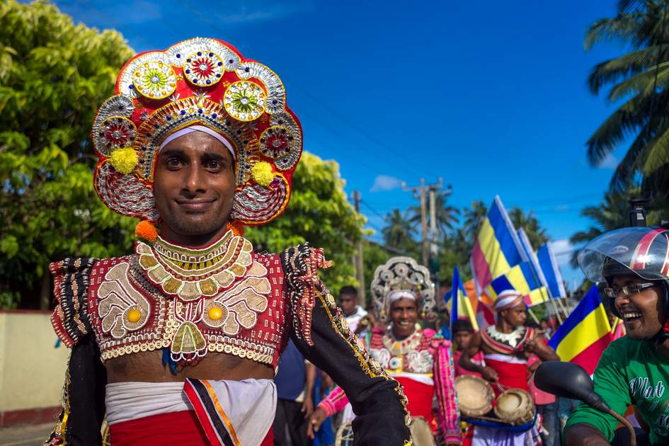 hari poya di sri lanka