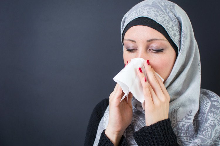 hidung tersumbat cara menghembus hidung dengan betul