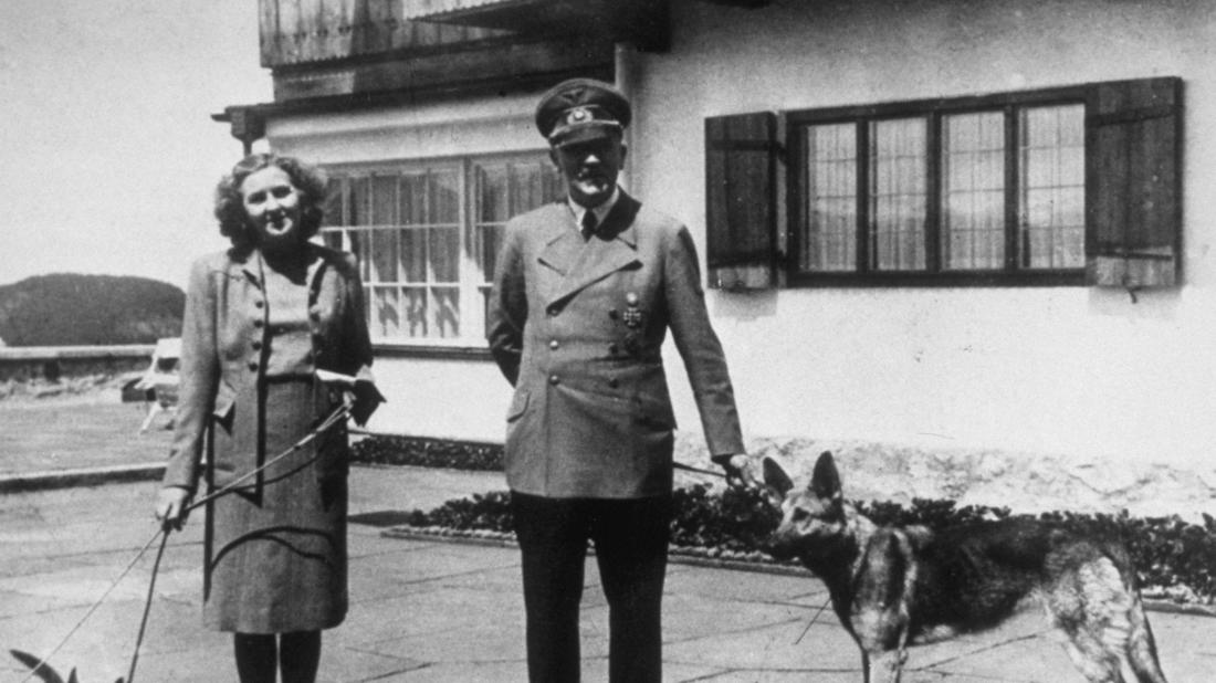 hitler membunuh diri 6 teori tentang kematian adolf hitler yang sangat pelik dan menarik