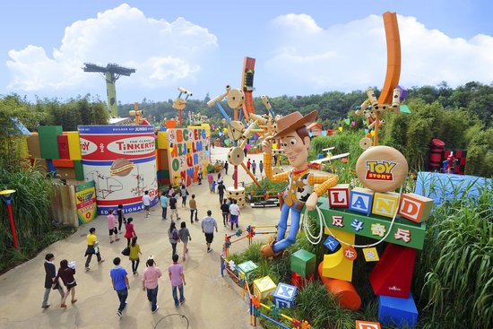 hong kong disneyland toy story