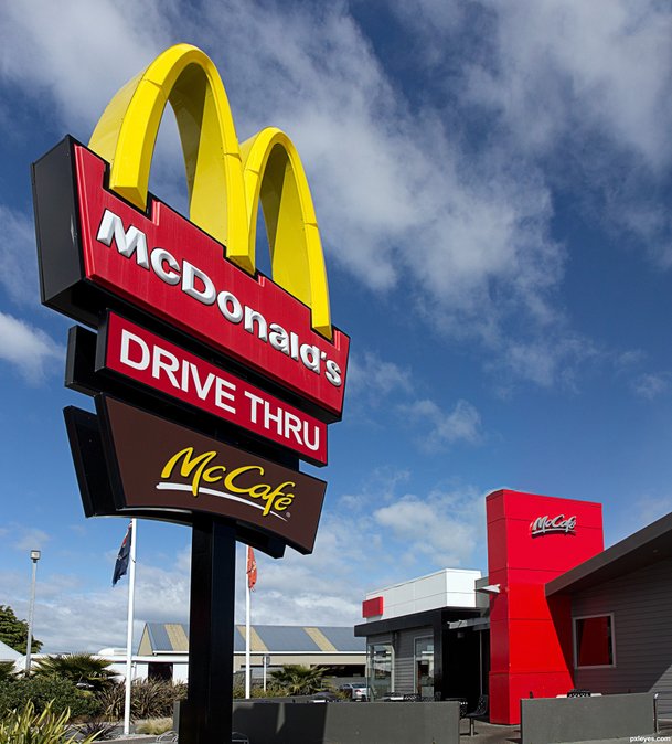 iluminasi kanak kanak pandu kereta mcdonalds ayam goreng4