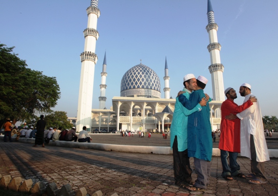 iluminasi sejarah hari raya2