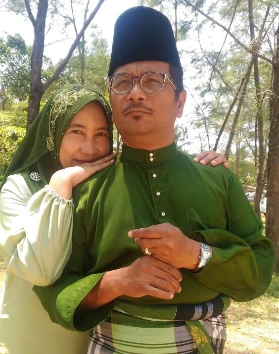 ilya buang isteri