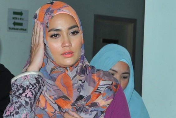 ini kenyataan akhbar fasha sandha berhubung isu disaman nora danish default