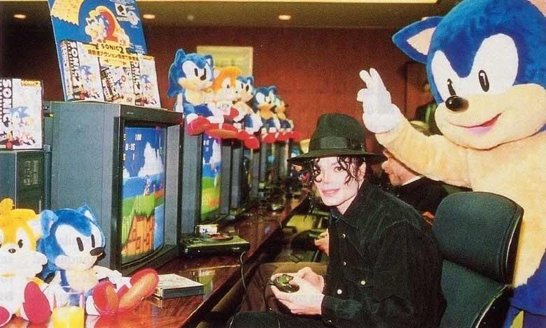 inspirasi watak sonic the hedgehog oleh michael jackson