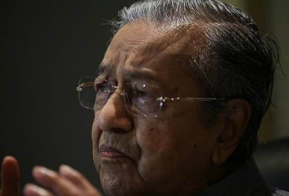 istana kelantan tarik balik darjah kerabat tun dr mahathir