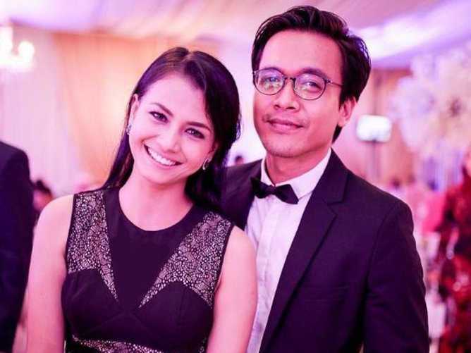 isteri azwan kombos ezzaty abdullah sah hamil 9 minggu