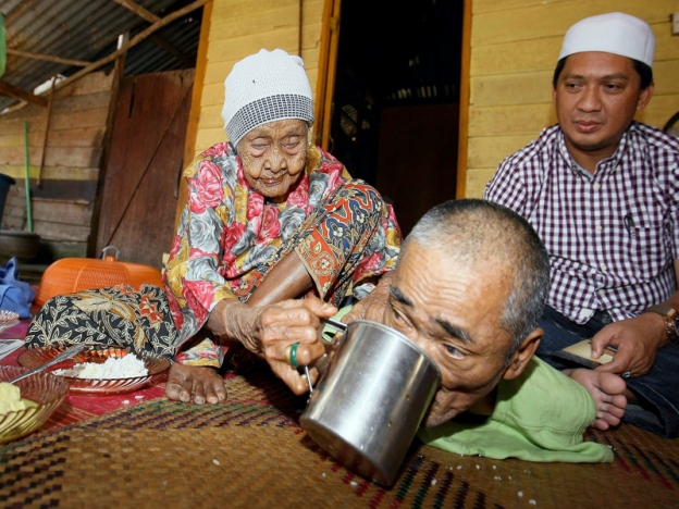 jaga suami yang uzur