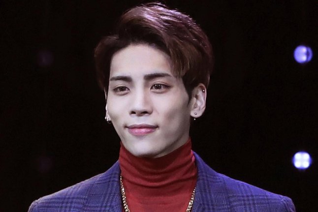 jonghyun dikatakan mati kerana bunuh diri