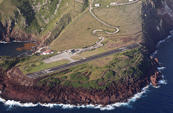 juancho e yrausquin airport