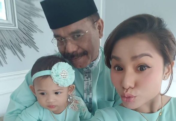 jumlah duit raya anak elly mazlein yang mengejutkan ramai 1