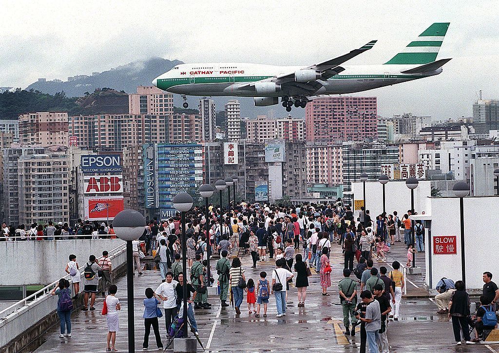 kai tak international airport di hong kong china