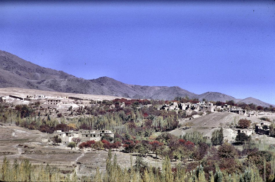 kaki bukit yang berpenghuni di kabul