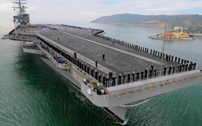 kapal perang uss ronald reagan