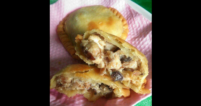 karipap cendawan cheese