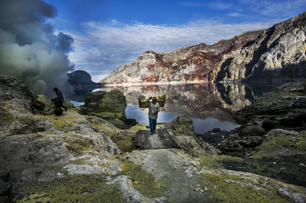 kawah gunung berapi ijen