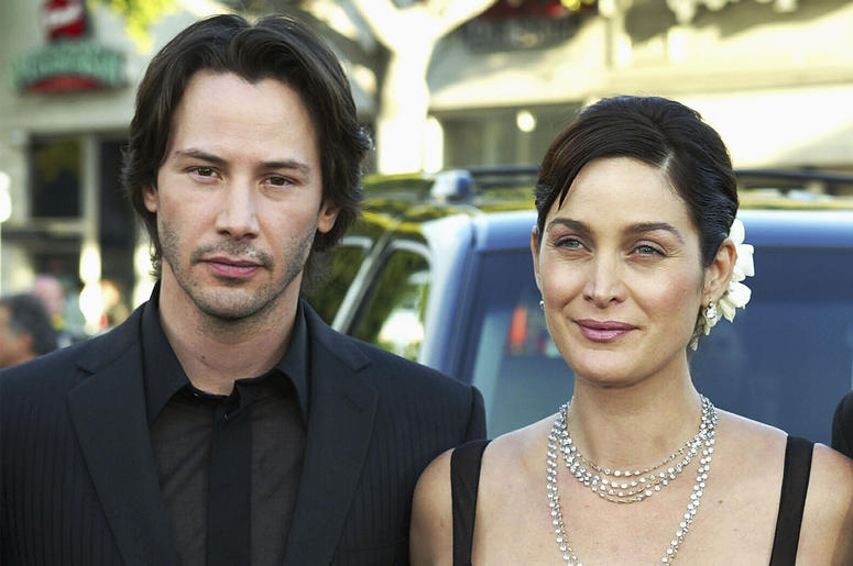 keanu reeves dan carrie anne moss