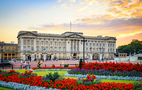 keindahan istana buckingham di westminster london