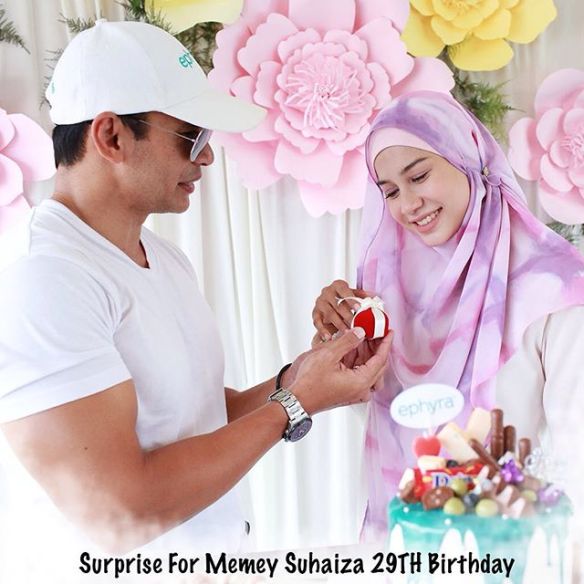 kejutan romantis hari jadi memey suhaiza ke 29 3