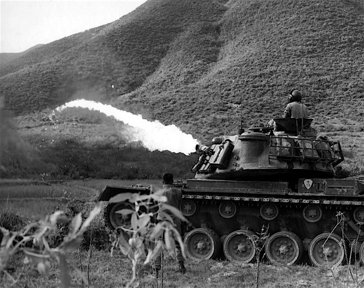 kereta kebal m67 flamethrower