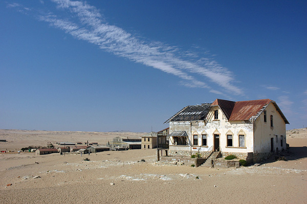 kolmanskop namibia bandar tinggalan sunyi tidak berpenghuni