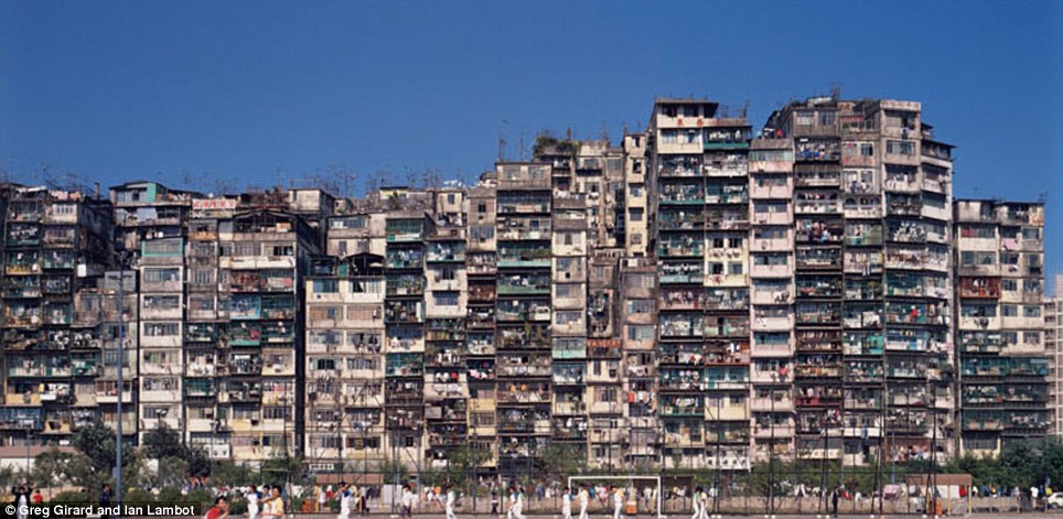 kowloon walled city 13