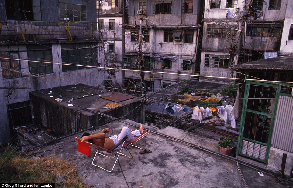 kowloon walled city 5 75