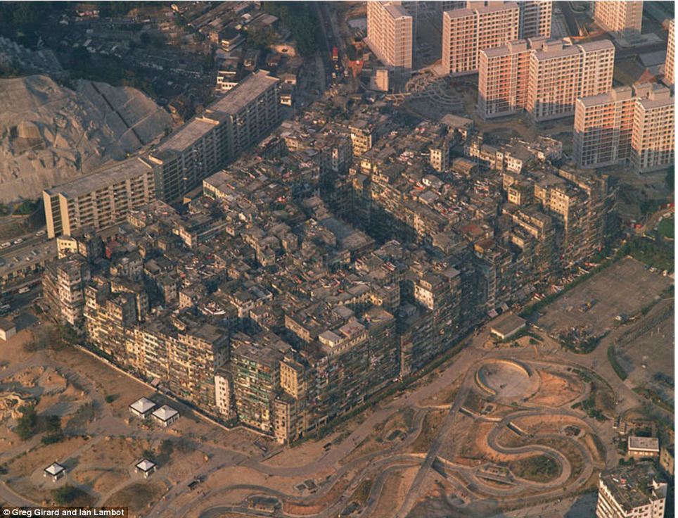 kowloon walled city