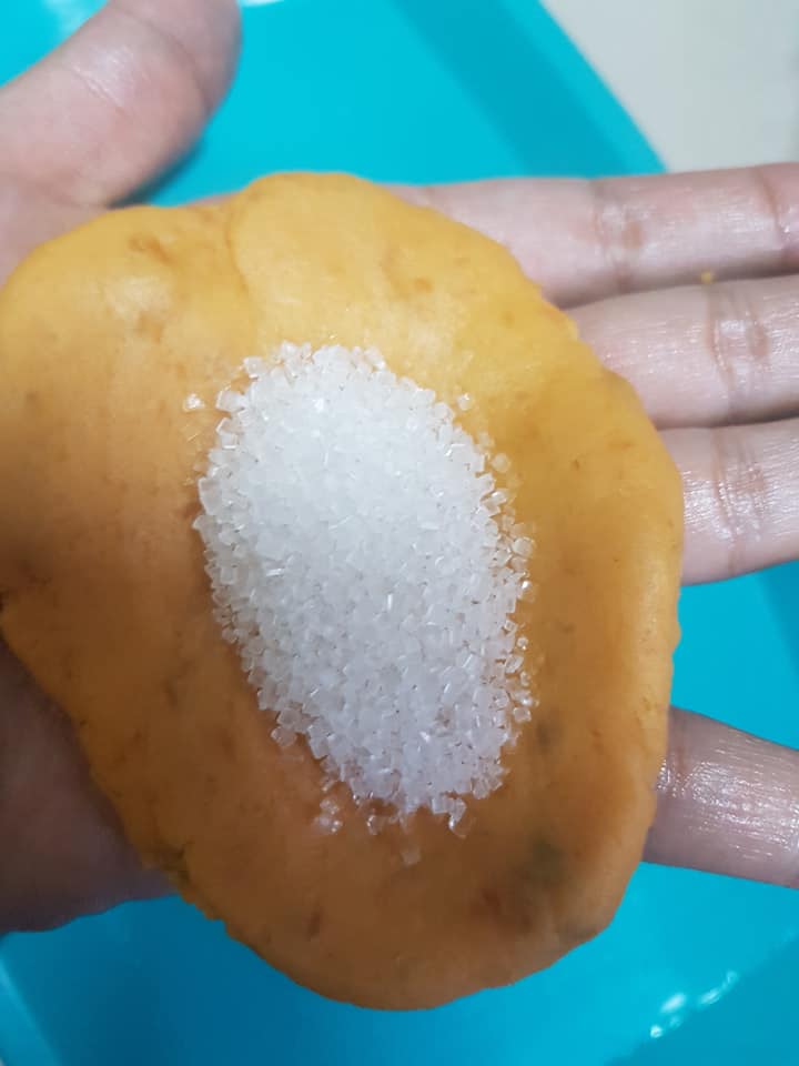 kuih cek mek molek 1