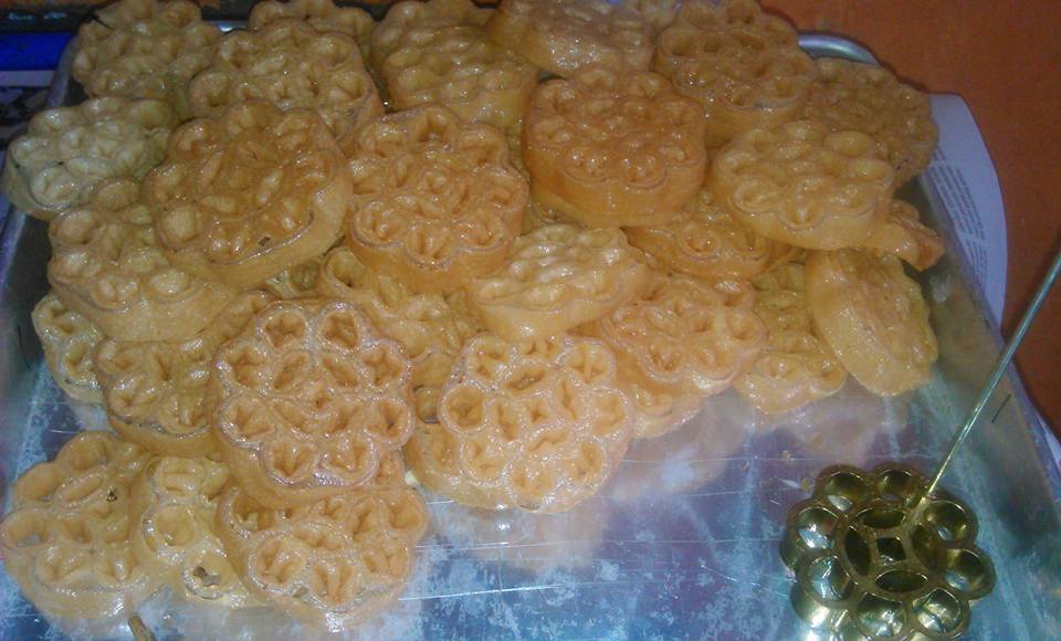 kuih loyang atau rose 1