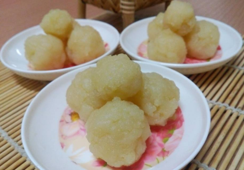 kuih tahi itik