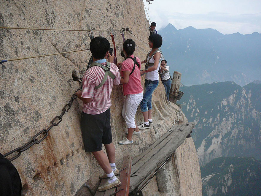 laluan pendakian gunung huashan