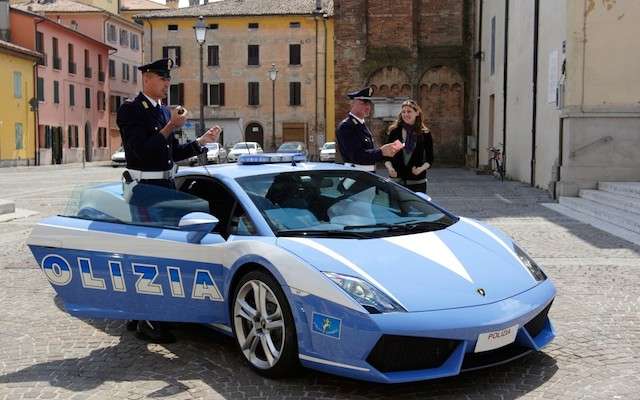 lamborghini huracan polis itali