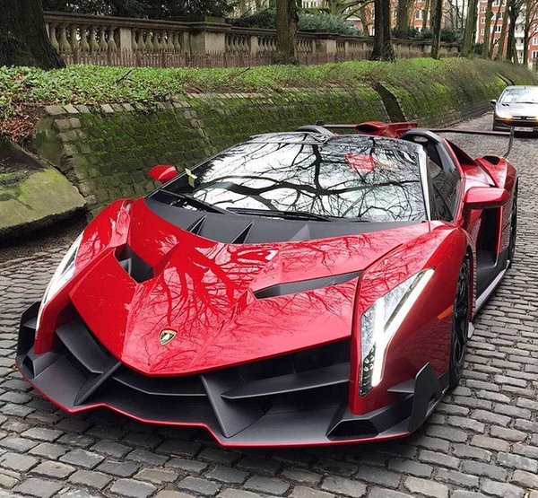 lamborghini veneno 2