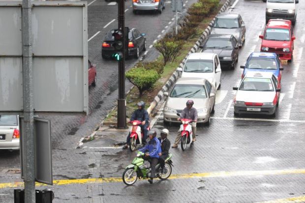 lampu isyarat motosikal